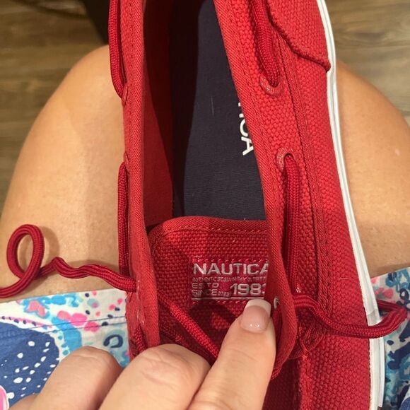New Mens Nautica red casual boat shoes size 9.5 - Picture 3 of 7
